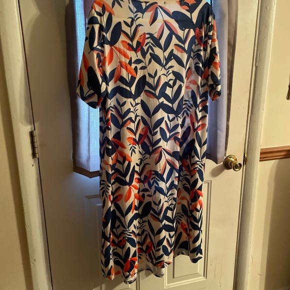 Floral V-Neck Dress - Multicolor - Picture 4 of 4